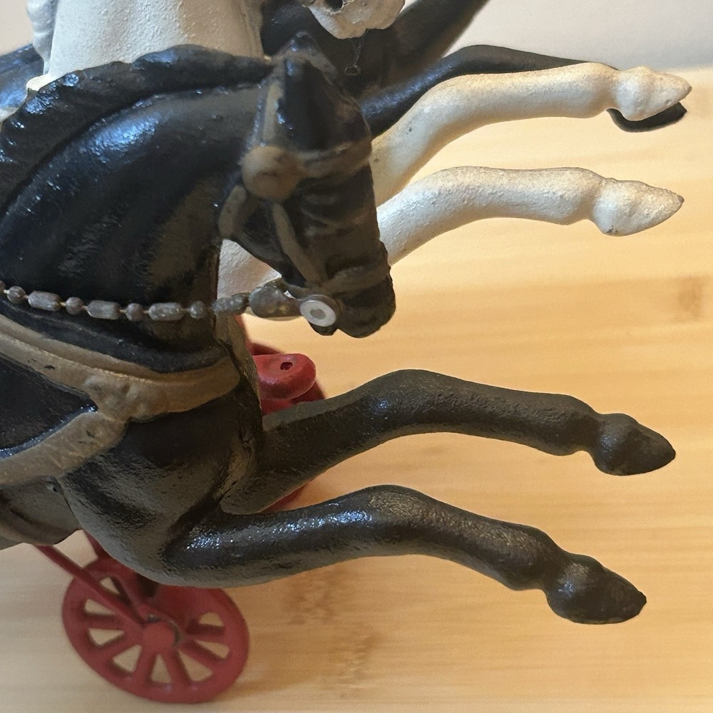 Vintage Cast Iron 3 Horse Fire Pumper Wagon Toy Three HORSES + HITCH ONLY - Picture 2 of 11